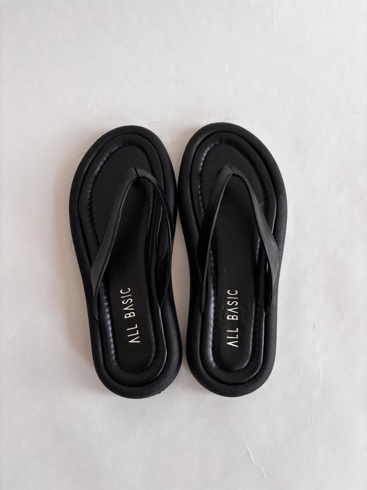 Flow Black Slipper 🔥